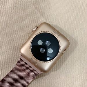 Apple Watch Series 3 (ROSE GOLD)